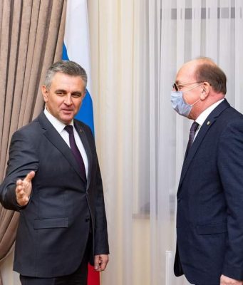 ПОСОЛ РОССИИ ВСТРЕТИЛСЯ С ГЛАВОЙ ПРИДНЕСТРОВЬЯ В.КРАСНОСЕЛЬСКИМ