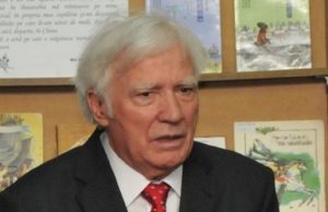 Вопреки слухам писатель Спиридон Вангели жив