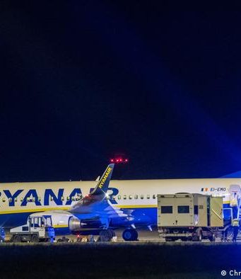 Самолет компании Ryanair совершил экстренную посадку в Берлине