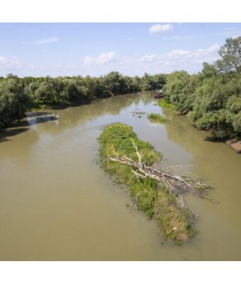 Гидрологи продлили желтый код опасности из-за низкого уровня воды в реке Прут