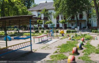 Более 75 процентов детских садов в Молдове приостановили свою деятельность на лето.