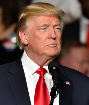 Дональд Трамп провел предвыборный митинг в Пенсильвании, где на него было совершено покушение