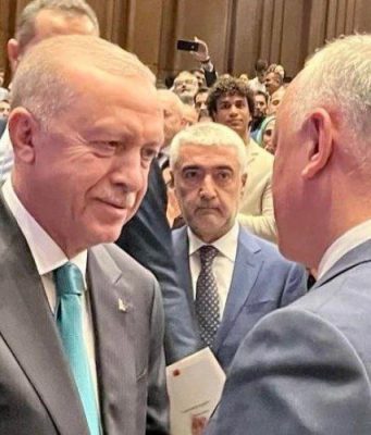 Бывший президент Молдовы, председатель Партии социалистов Игорь Додон встретился в Анкаре с президентом Турции Реджепом Тайипом Эрдоганом. Он поблагодарил его за оказываемую Молдове помощь.