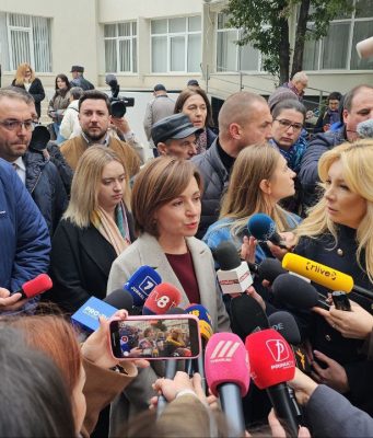 Майя Санду обратилась к гражданам с призывом голосовать.