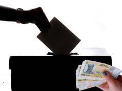 Сотрудники полиции расследуют более 400 случаев подкупа избирателей.