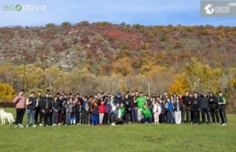 Фонд экологического развития EcoDava 2 ноября организовал волонтерскую акцию с участием более ста молодых людей, которые убирали зеленые насаждения в заповеднике «Старый Оргеев», – пишет noi.md.