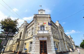 Мэрия Кишинева объявила конкурс на замещение более 30 вакантных должностей в публичной сфере