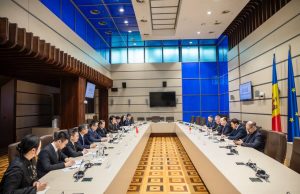 Делегация из Китая прибыла в парламент Молдовы