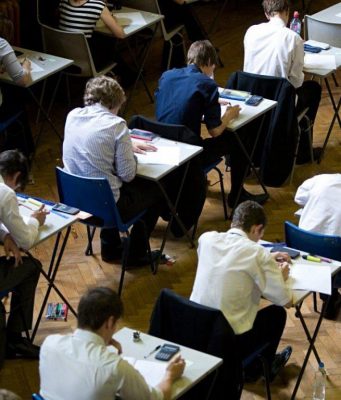 Выпускники молдавских гимназий будут сдавать экзамены в своих школах в этом учебном году