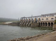 Дубоссарская гидроэлектростанция на Днестре снизила сброс воды до минимума, чтобы увеличить запасы в водохранилище перед новым годом из-за возможного прекращения поставок газа в Приднестровье.