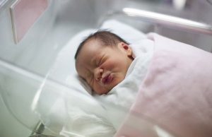 Пособие при рождении ребенка увеличено на 1350 леев