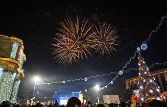 Новогодняя ночь в Кишинэу: звезды и музыка на главной площади страны