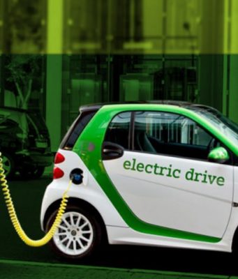 В Греции электромобили встали на дороге из-за холода