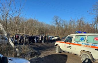 Дубоссарские полицейские нашли девочку, которая отправилась к бабушке через лес и потерялась