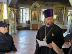 В канун Рождества спасатели проводят инструктажи с церковными служащими