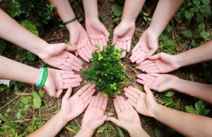 Национальный совет молодежи Молдовы проводит фотоконкурс «Молодежь за планету», посвященный защите окружающей среды.