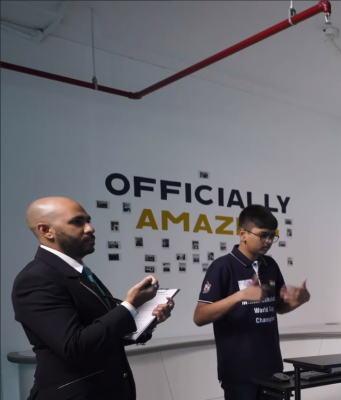 14-летний индус установил мировой рекорд, сложив 100 четырёхзначных чисел за 30,9 секунды.