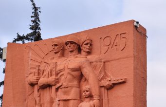 На мемориальном комплексе “Вечность” в Кишиневе устанавливают камеры видеонаблюдения.