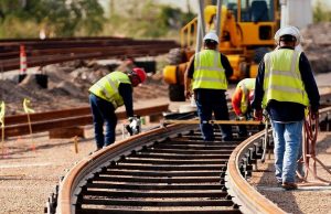 Министерство инфраструктуры: железнодорожникам в ближайшее время выплатят зарплаты за август 2024 года.