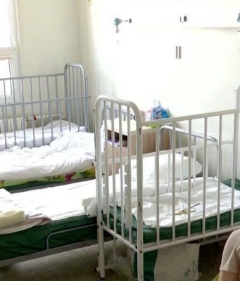 Больницы Кишинева переполнены — пациентов с вирусными инфекциями вдвое больше, чем в прошлом году. Больше всего страдают малыши д