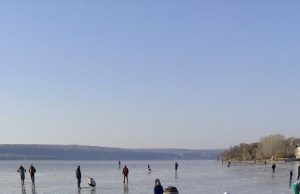 На Дубоссарском водохранилище — сезон коньков