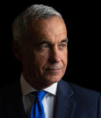 Задержан кандидат в президенты Румынии Кэлин Джорджеску, сообщает его пресс-служба.