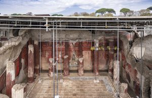 Археологи обнаружили в Помпеях сенсационные фрески