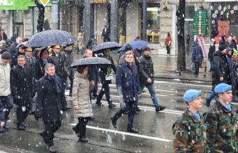 Руководство страны возложили цветы к памятнику Штефана Чел Маре в честь 33-летней годовщины начала вооруженного конфликта на Днестре, – передает наш админ с места событий.