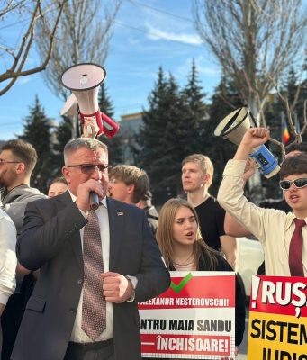 Прошла масштабная акция протеста в поддержку депутата Александра Нестеровского