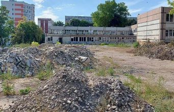 Бывшая школа № 6 в Кишинёве до сих пор в руинах