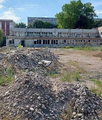 Бывшая школа № 6 в Кишинёве до сих пор в руинах