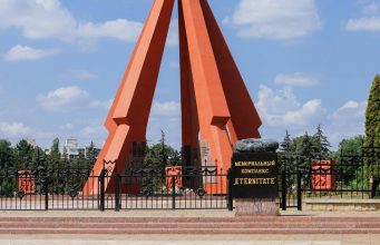 На мемориальном комплексе „Вечность” в Кишиневе стартовали работы по благоустройству