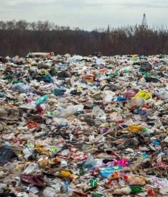 Несанкционированная свалка между Порумбенами и Крикова угрожает экологии и здоровью жителей