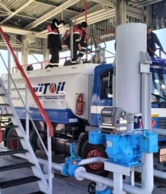 Дизель для ЖДМ: 250 тонн топлива из резерва спасают перевозки