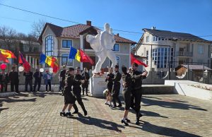 В Атаках почтили память советских воинов-освободителей: команда Илана Шора проводит мероприятия к 80-летию Великой Победы