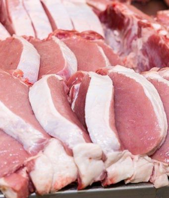 Свинина в Молдове дорожает: чума свиней бьет по ценам