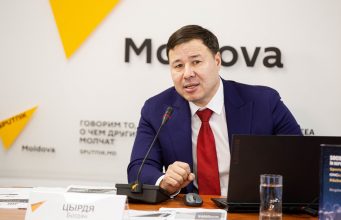 Депутат Цырдя: Власть PAS ослабевает, но оппозиция в кризисе.