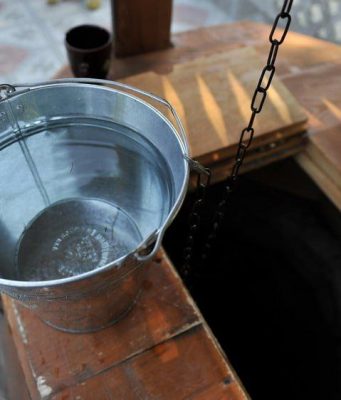 Вода из более чем 70% колодцев в Молдове признана небезопасной