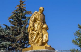 Сегодня, 8 апреля, на заседании представителей бельцких коммунальных служб примар города Александр Петков рассказал о планах по восстановлению центральной статуи Неизвестного солдата.