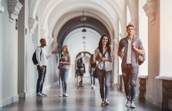 Молдова поддержит сирот, обучающихся за рубежом