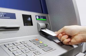 Десятки обысков в Молдове: правоохранители раскрывают схему отмывания денег на 57 миллионов леев