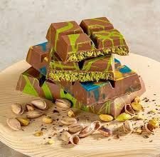 Популярность “дубайского шоколада” в TikTok привела к мировому дефициту фисташек