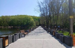 Кишинев готовиться к праздникам: новые элементы благоустройства в Рышкановском лесопарке