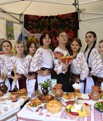 Фестиваль народных костюмов в Кишиневе