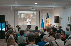 ЮБИЛЕИ ИСААКА И МАКСИМА ДУНАЕВСКИХ ОТМЕТИЛИ В КИШИНЕВЕ