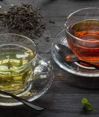 Любители чая живут дольше и здоровее, утверждают учёные