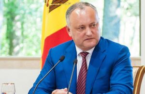 Игорь Додон пообещал добиться отставки Санду после смены парламента и правительства.