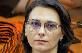 Глава МВД Молдовы напомнила о запрете на ношение георгиевской ленточки