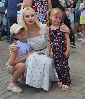 Марина Таубер поздравила бельчан с Международным днем защиты детей и объявила об обещанном сюрпризе