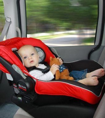 В Молдове с начала года оштрафовали 800 водителей за перевозку детей без автокресел